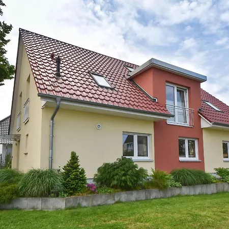 Haus Neuhof 01 제바트헤링스도르프